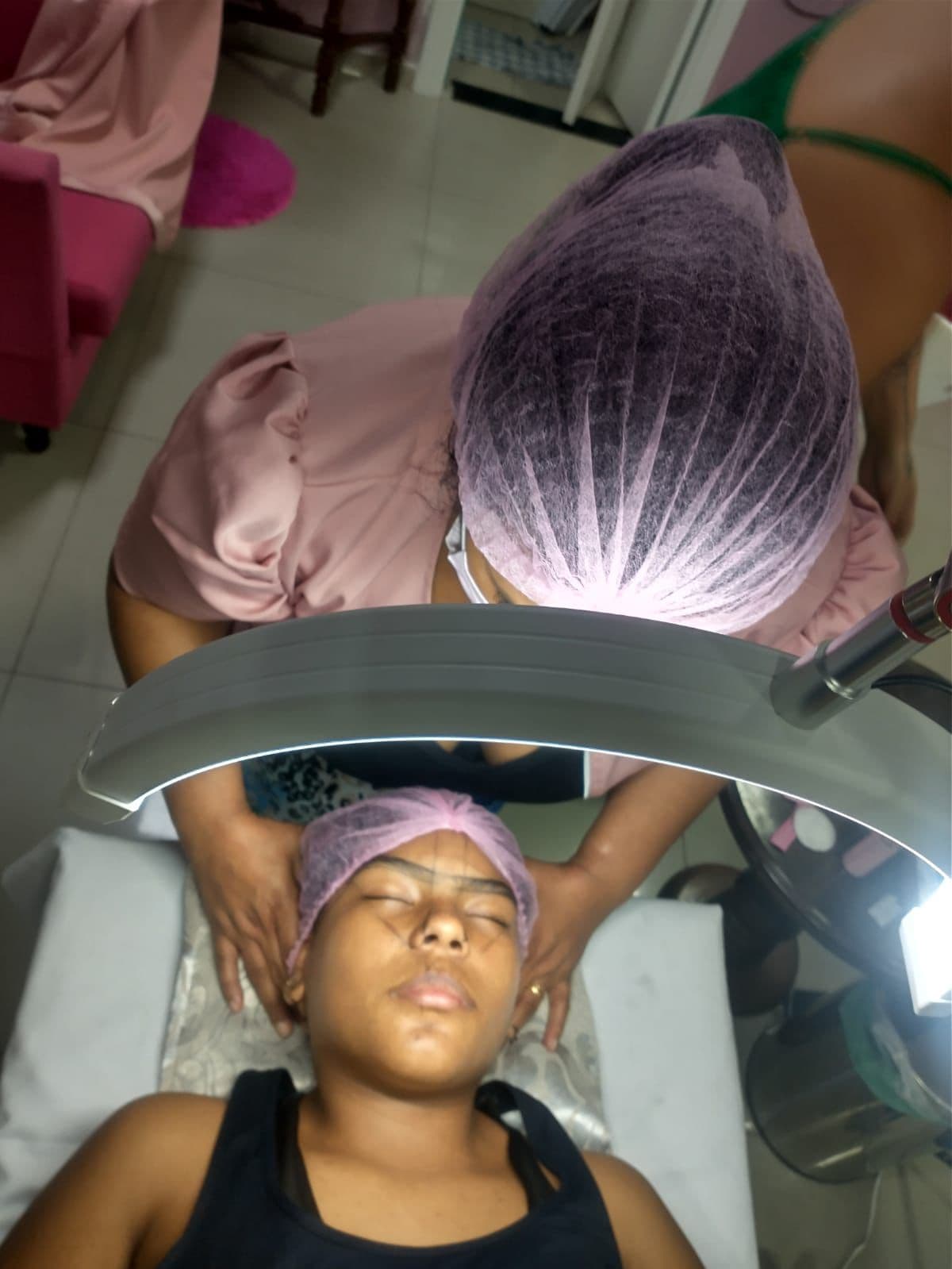 Profissional em atendimento